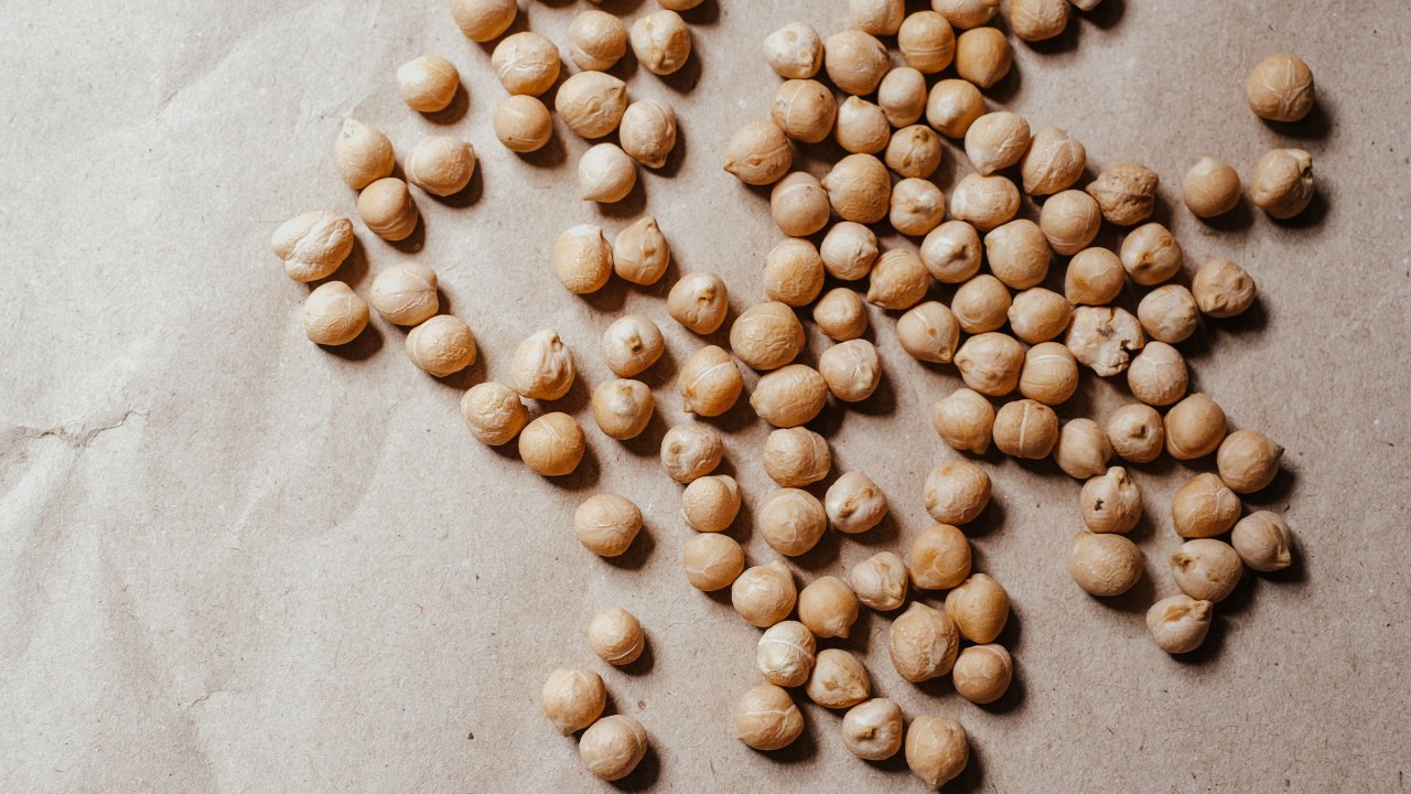 Sesame haloumi, chargrilled vegetable and sumac chickpea bowl